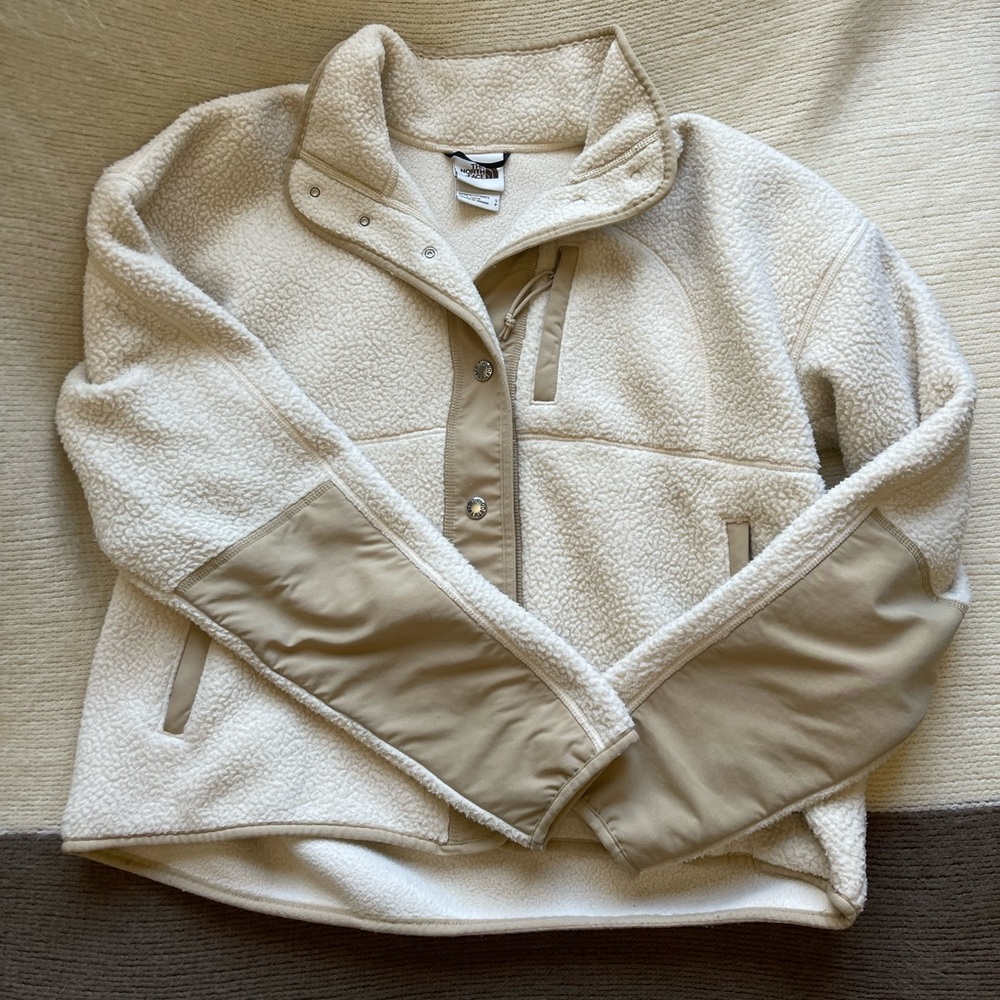 Northface Sherpa Jacket size small